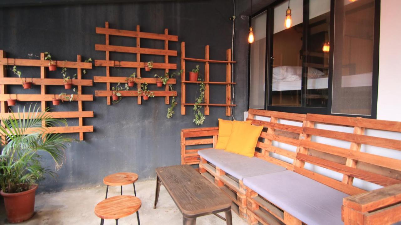 DONGMEN 3 Hostel Taipeh Exterior foto